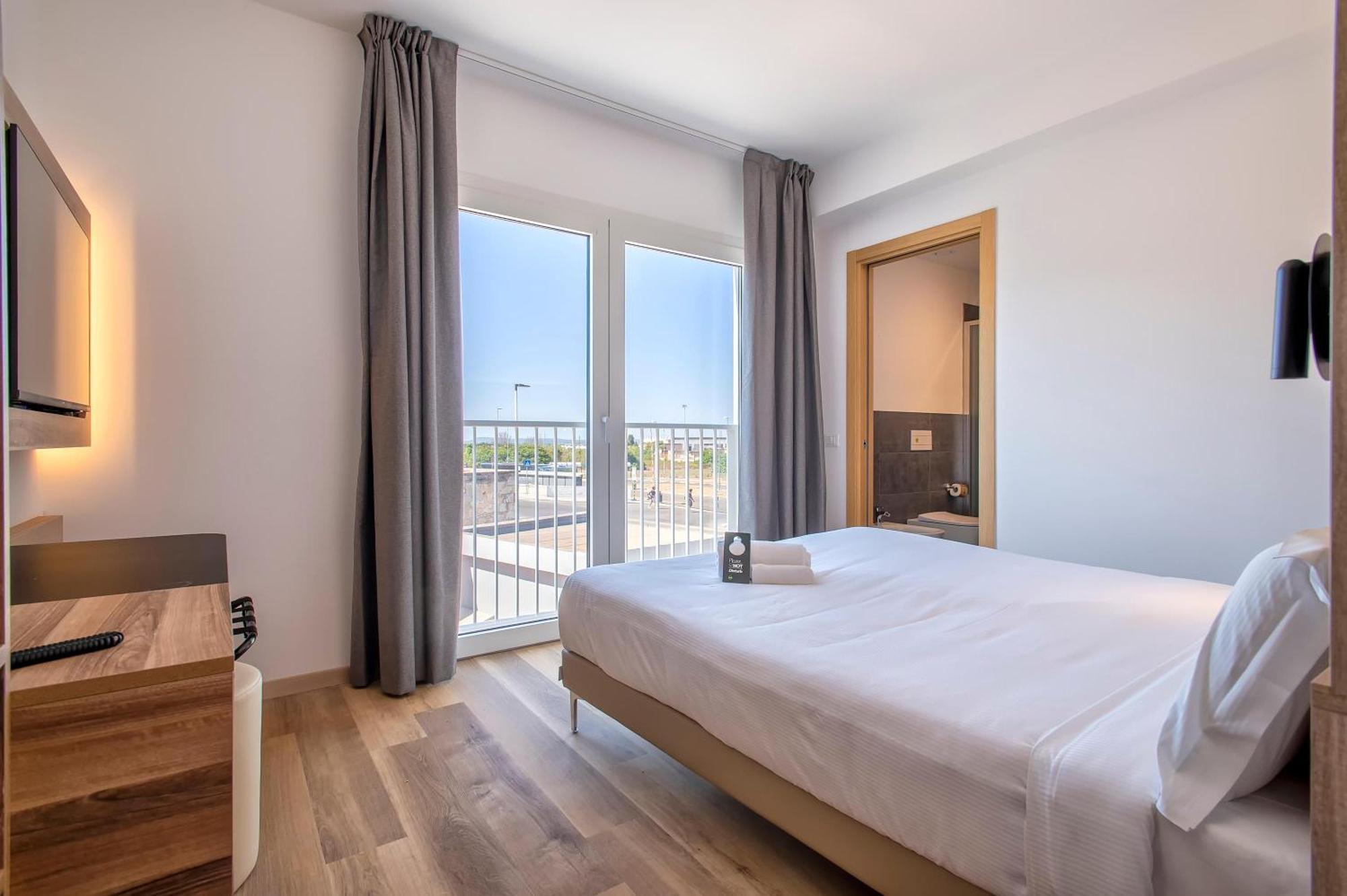 B&B Hotel Сассари Экстерьер фото
