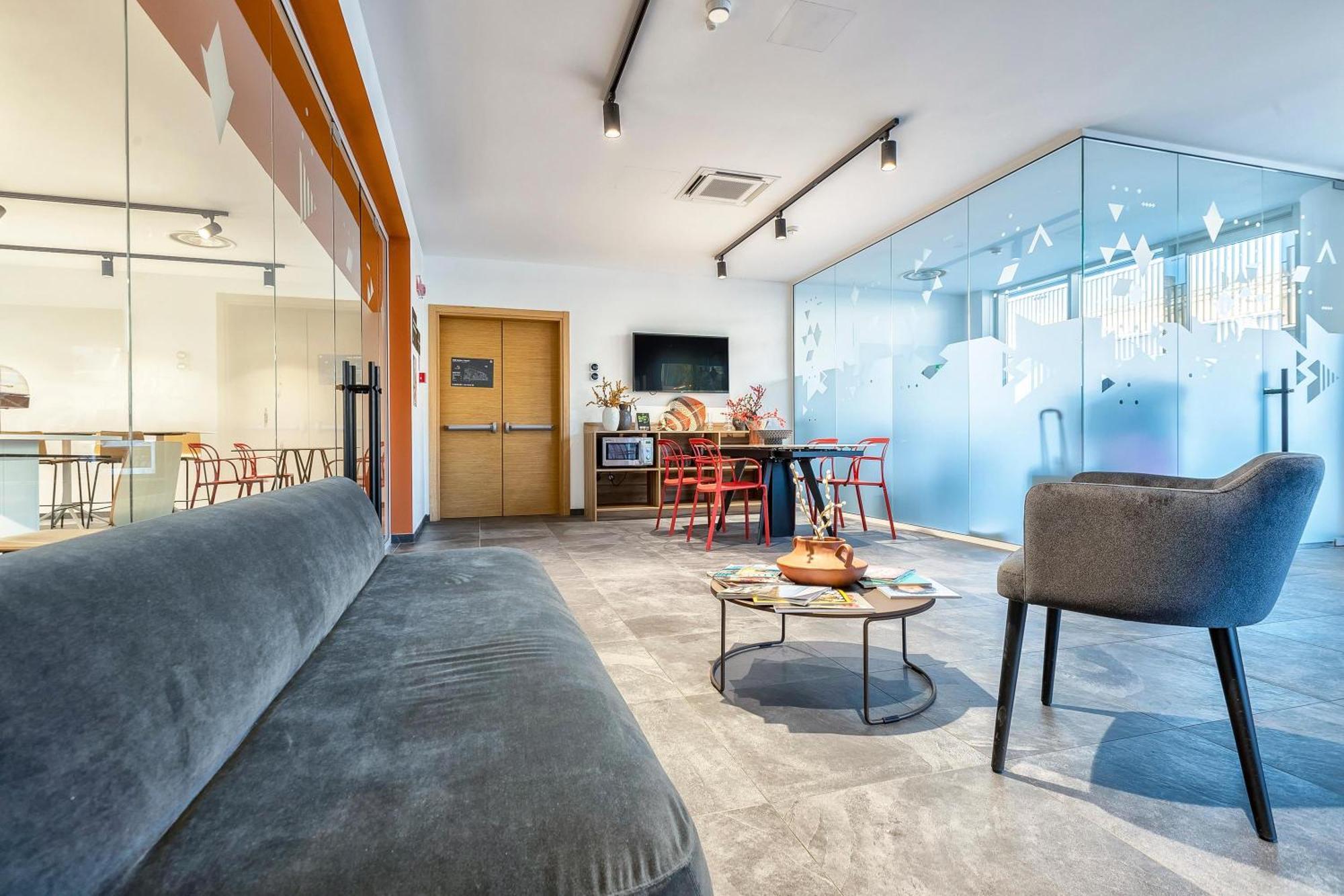 B&B Hotel Сассари Экстерьер фото